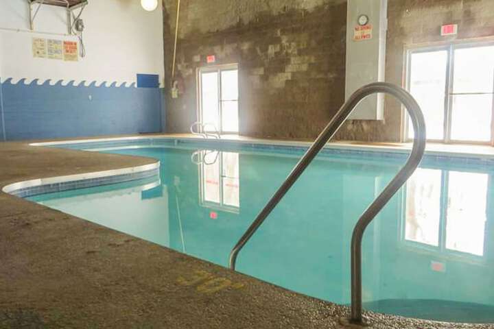 Pool 10 of 58