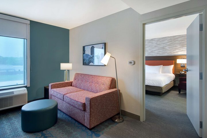 Room 32 of 44