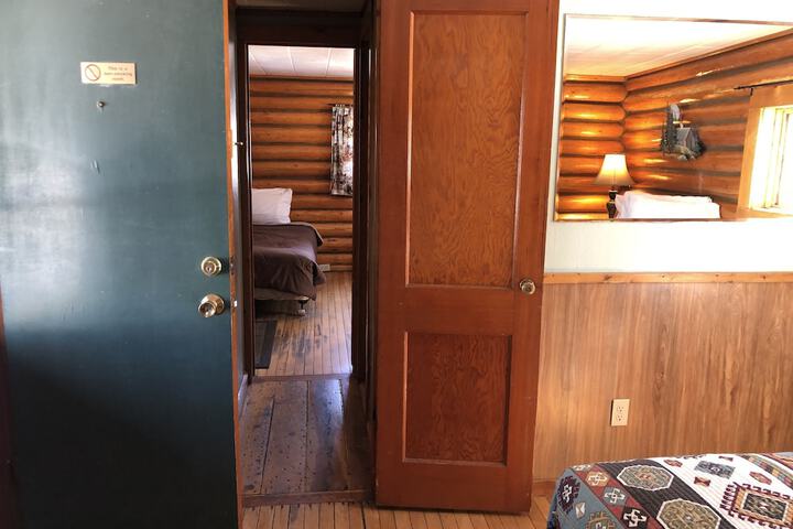 Sportsmans Lodge