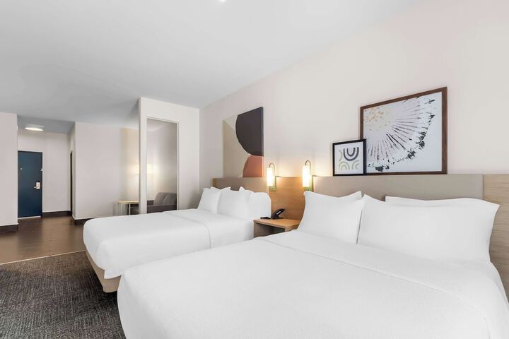 Spark by Hilton Pearland