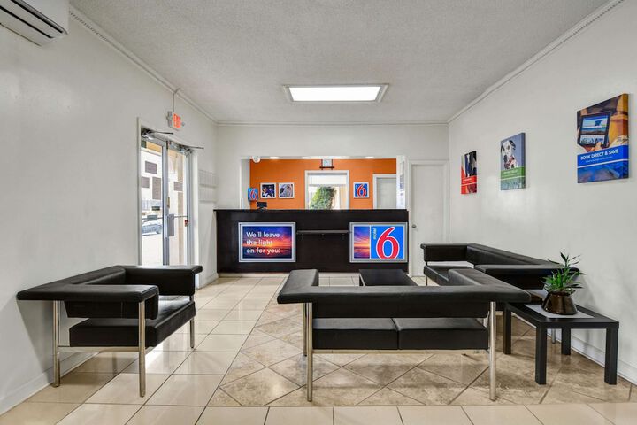 Motel 6 Americus GA
