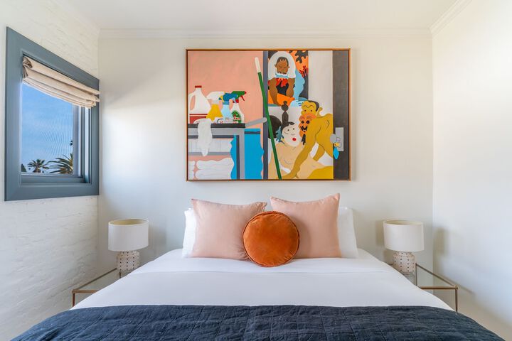 Room 25 of 52