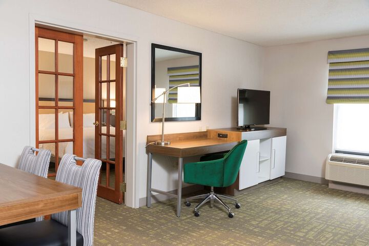 Room 37 of 52