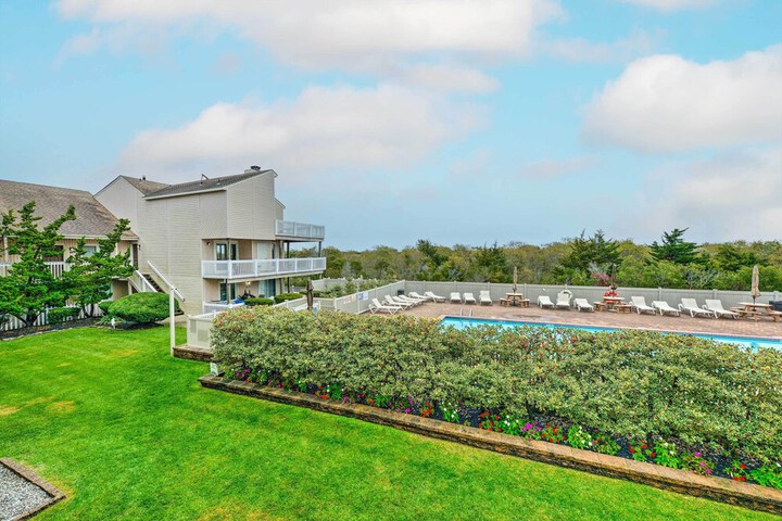 Brigantine Condo w / Beach Access & Pool Views