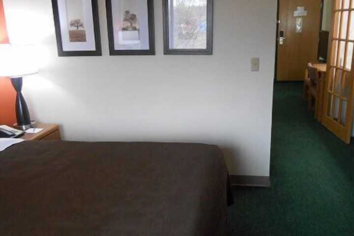 Room 25 of 31