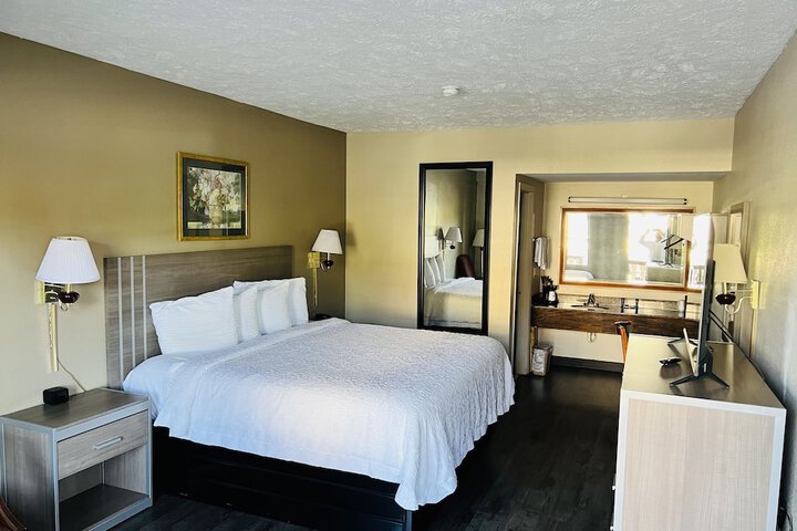 Alpine Valley Inn