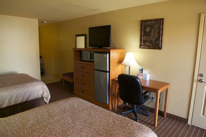 Room 28 of 35