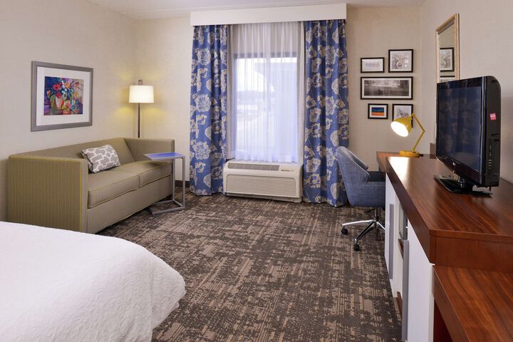 Room 35 of 68