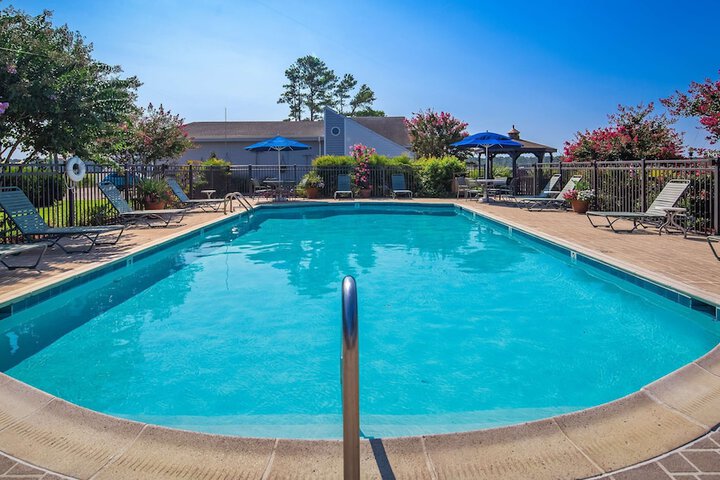 Pool 2 of 42