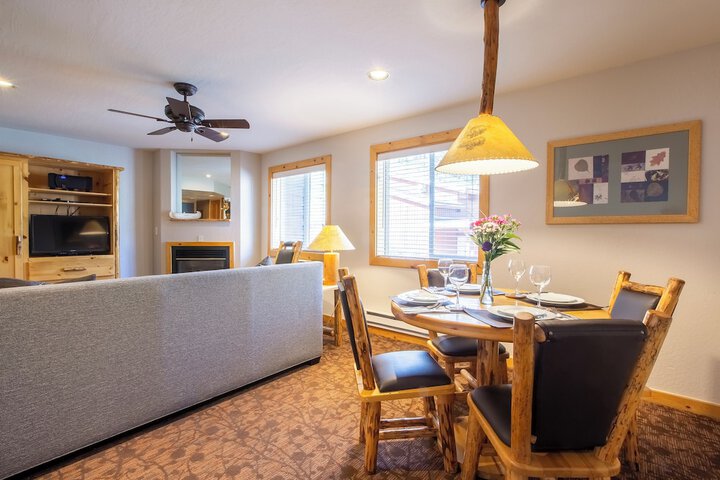 Red Wolf Lodge at Olympic Valley