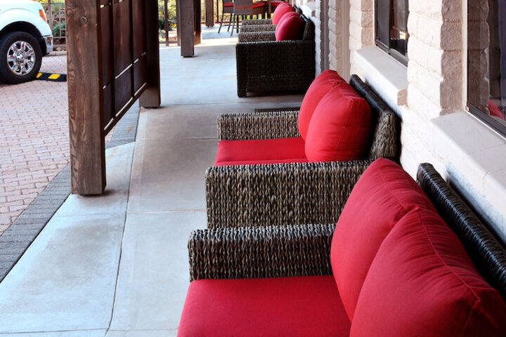 Terrace/Patio 33 of 37