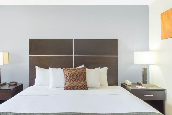 Room 14 of 25