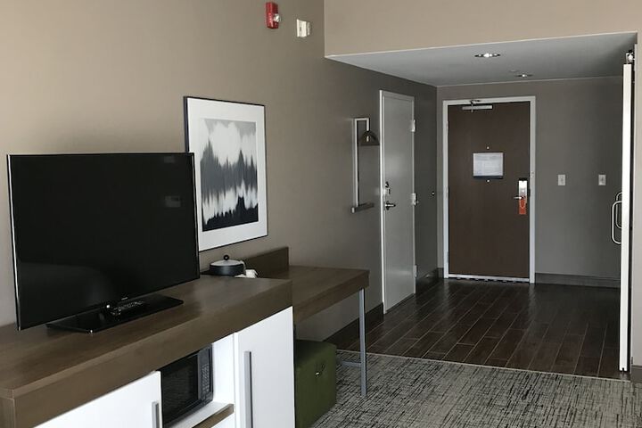 Room 25 of 50