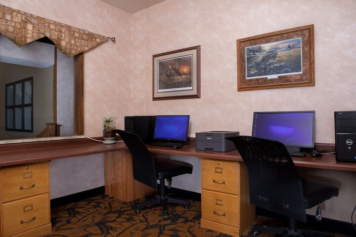 Business Center 36 of 43