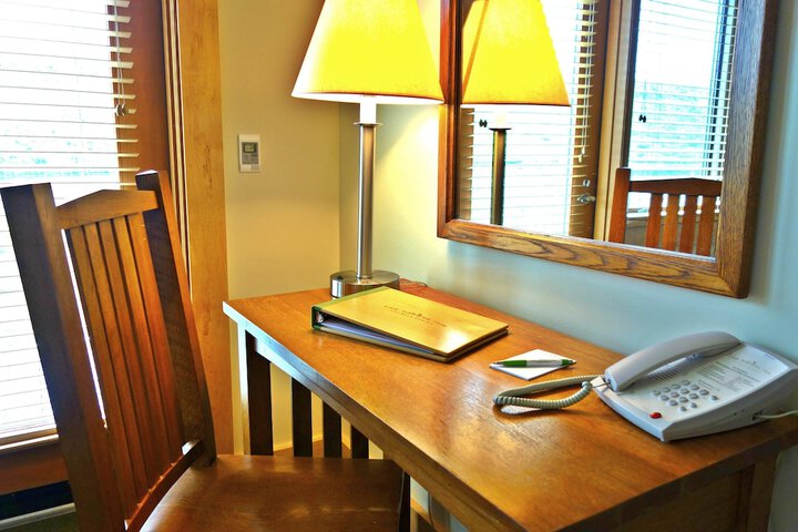 Room 16 of 36