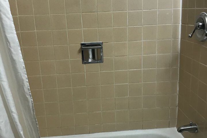 Room 31 of 61