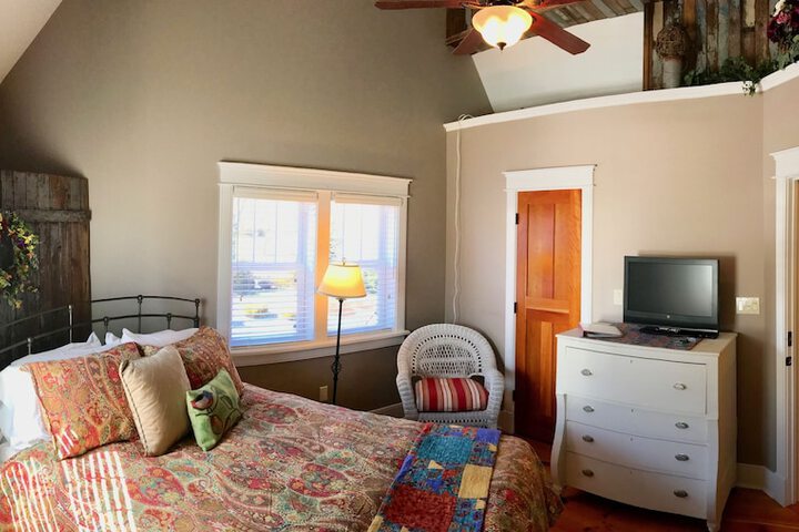 Room 34 of 87