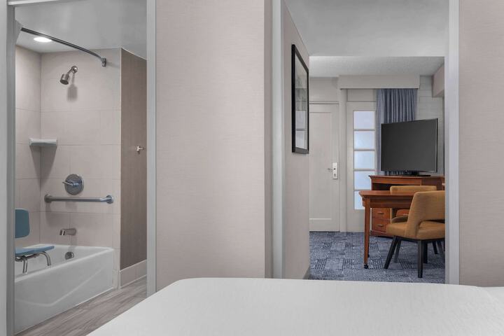 Embassy Suites by Hilton El Paso