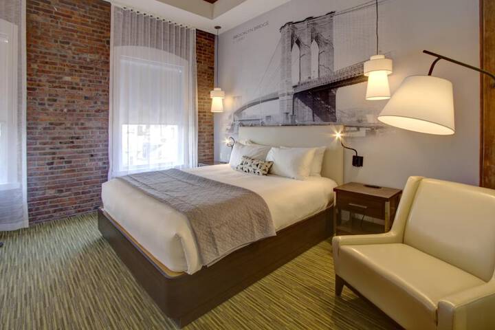 Room 16 of 37