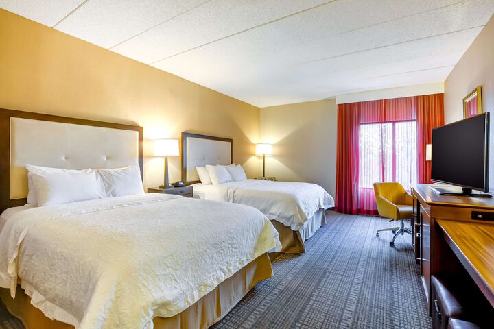 Hampton Inn Boston - Norwood