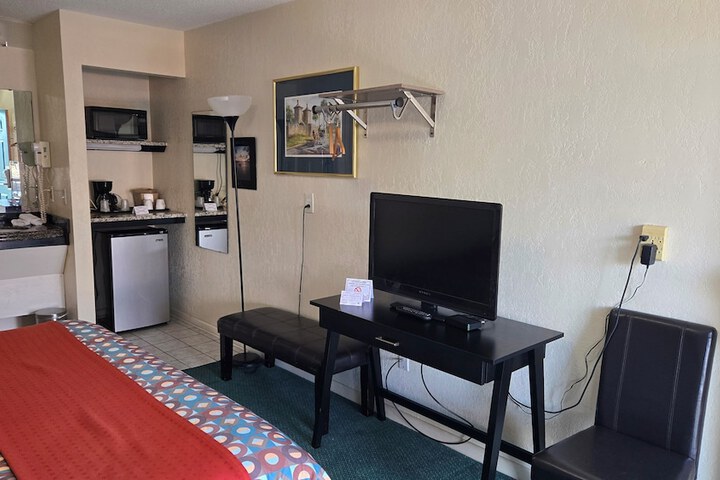 Room 38 of 46