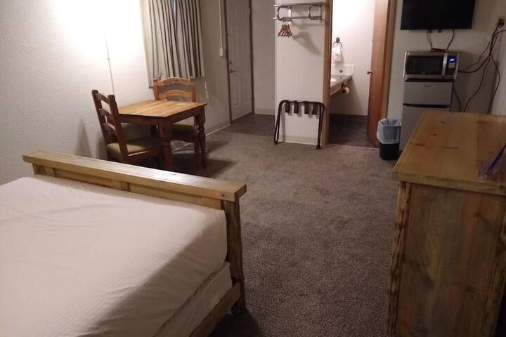 Room 11 of 51