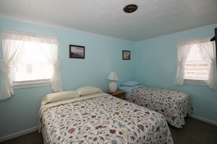 Room 108 of 199