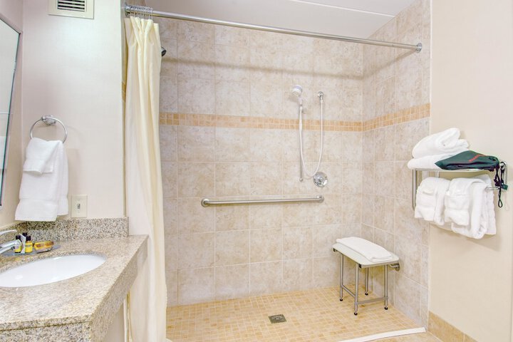 Room 12 of 41