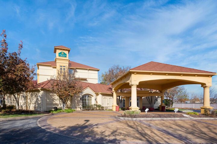 Hotel 4 of 51