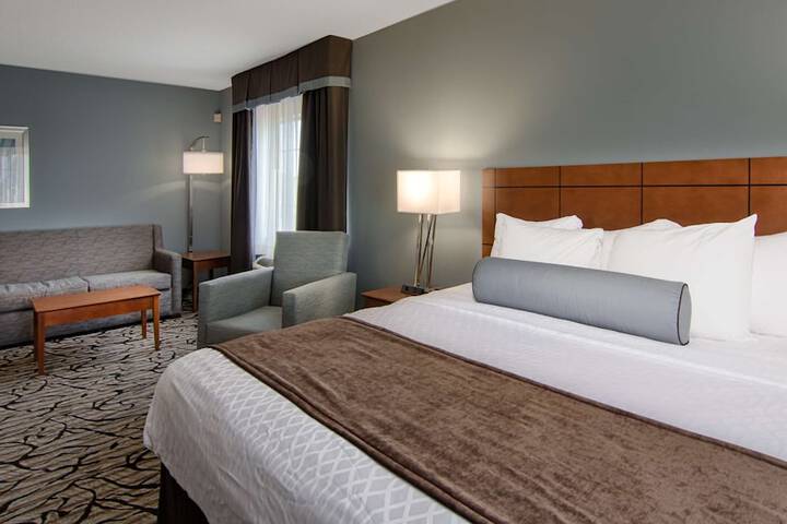 Best Western Plus Blaine at the National Sports Center