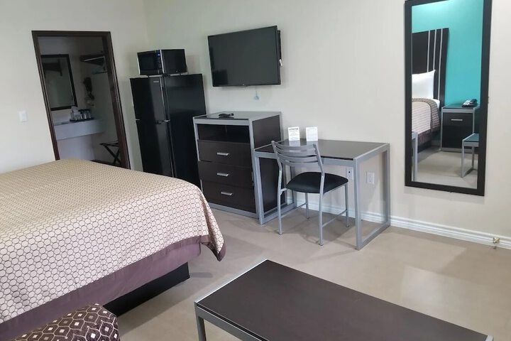Scottish Inns & Suites Bay City TX