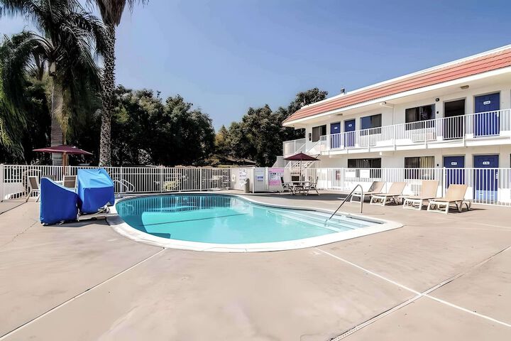 Pool 9 of 31