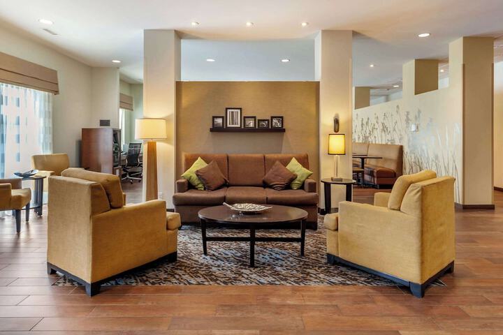 Hotel Interior 8 of 47