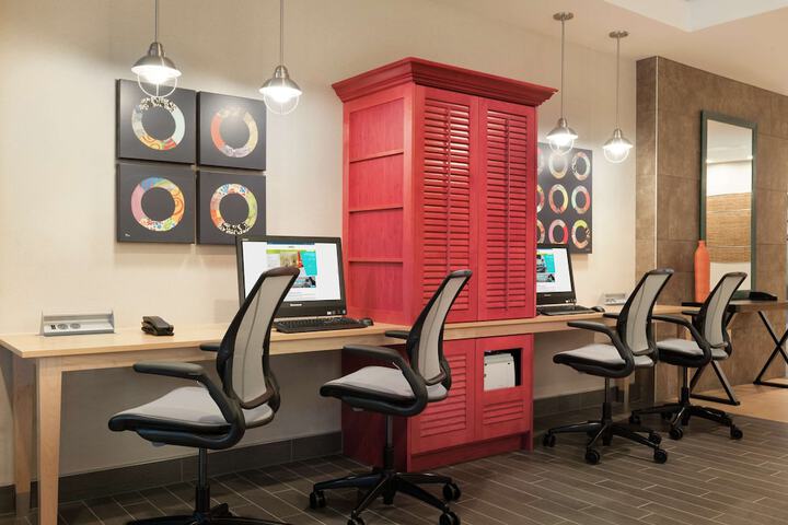 Business Center 28 of 28