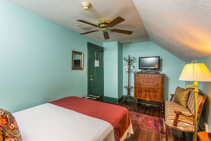 Room 22 of 58