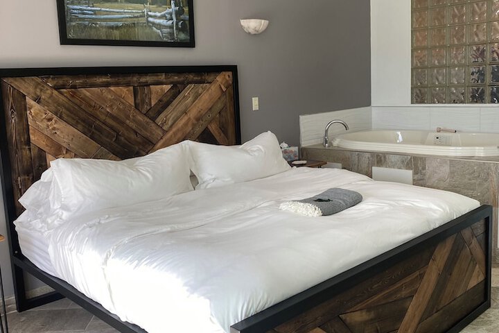 Pikes Peak Paradise Bed and Breakfast