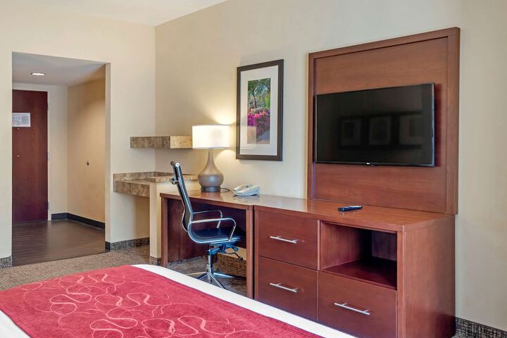Room 30 of 95