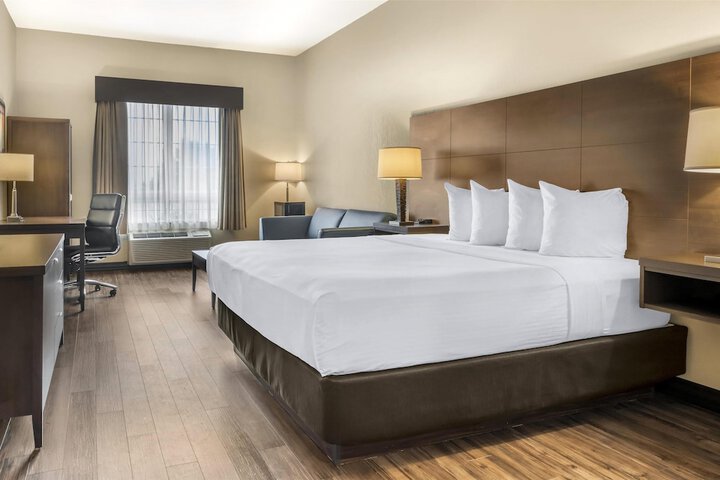 Best Western Plus Saint John Hotel & Suites