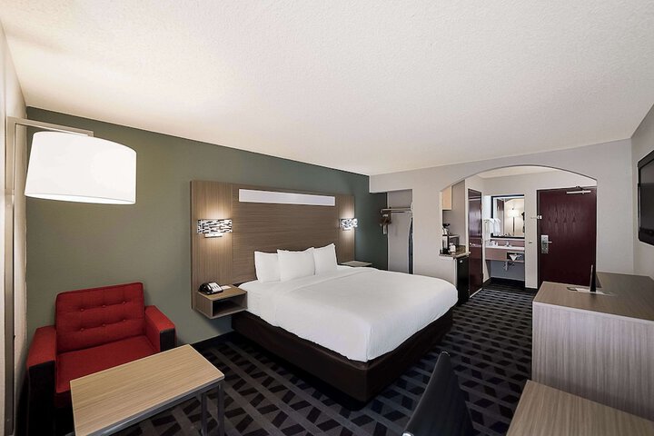 Room 42 of 64