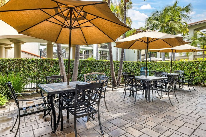 Best Western Plus Orange County Airport North