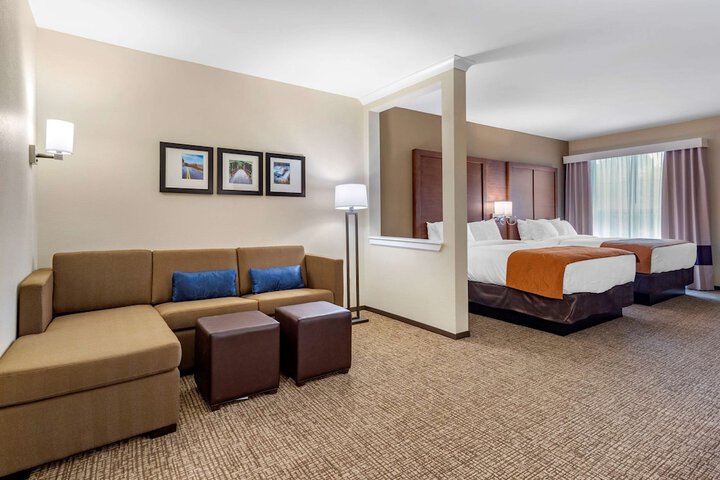 Comfort Suites Newnan