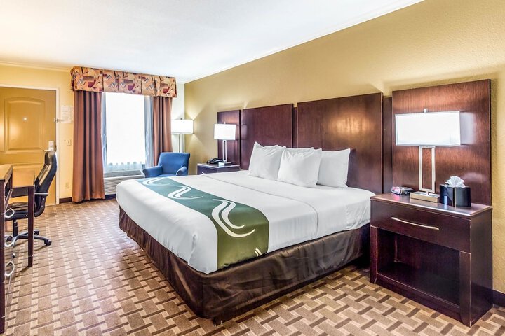 Room 21 of 27