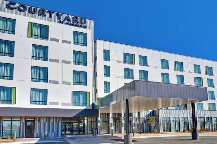 Courtyard by Marriott Bentonville Rogers Promenade