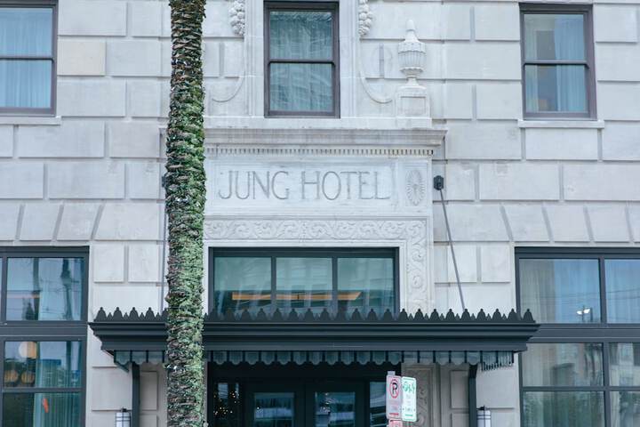 Hotel 2 of 43