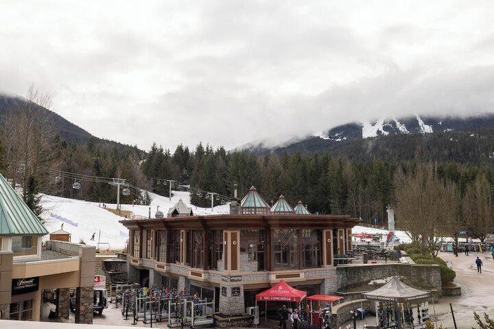 Le Chamois by Whistler Premier