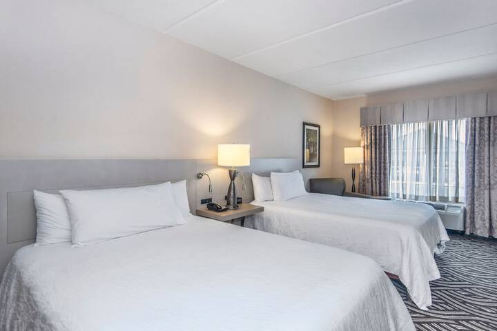 Room 40 of 48
