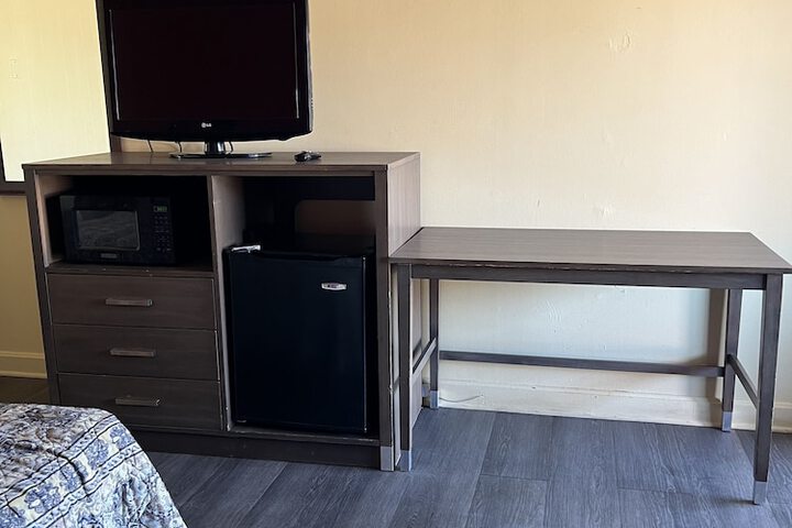 Room 10 of 22