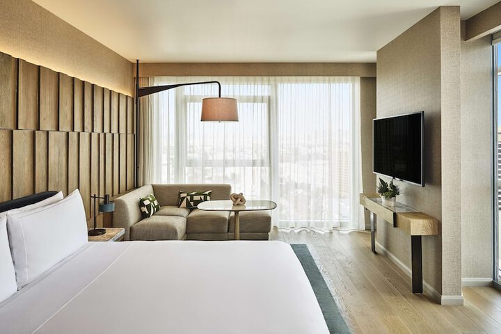 Room 86 of 274