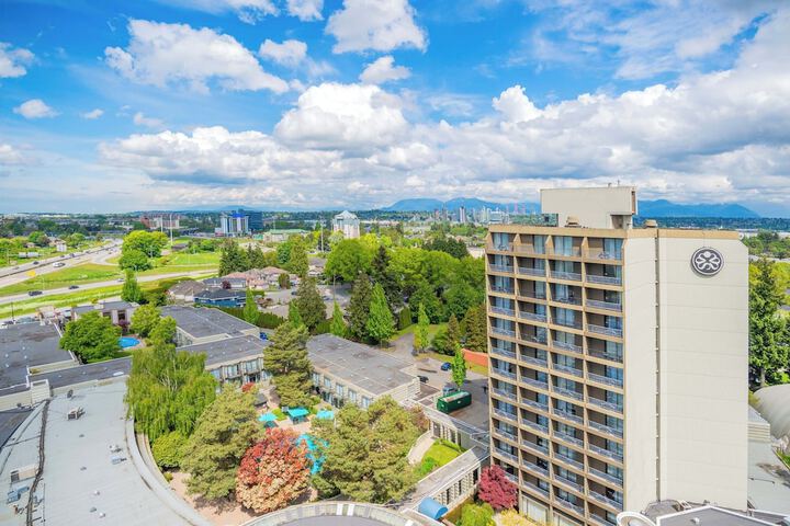 Sandman Signature Vancouver Airport Hotel & Resort
