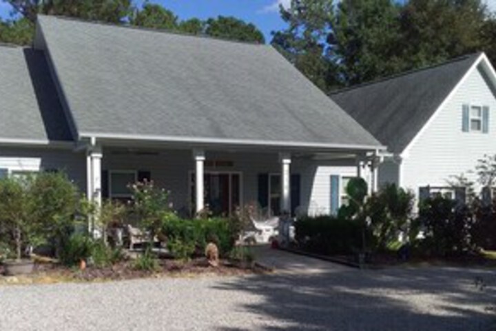 FOUR MILE BED & BREAKFAST